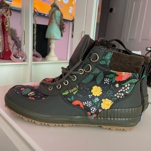 Keds & Rifle paper collaboration size 7-Brand New, never worn. In original box.